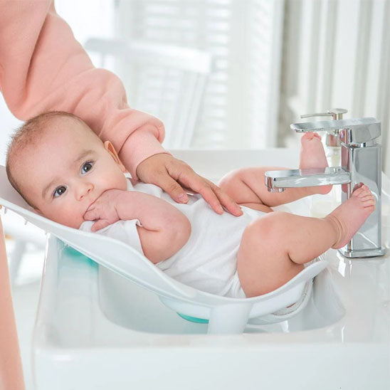 Wash Hip Clean Rinse Baby