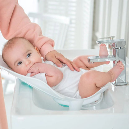 Wash Hip Clean Rinse Baby